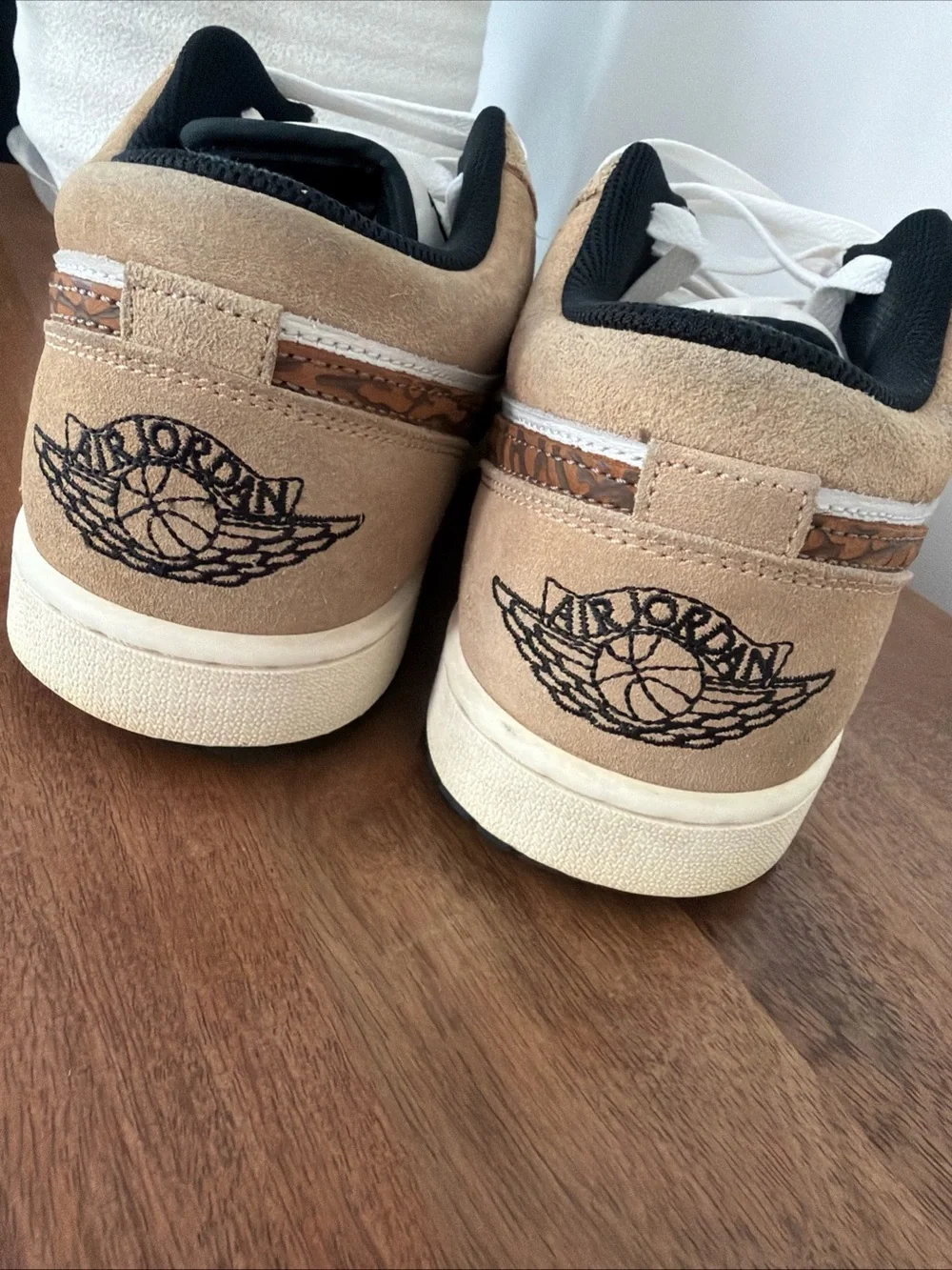 Jordan low top